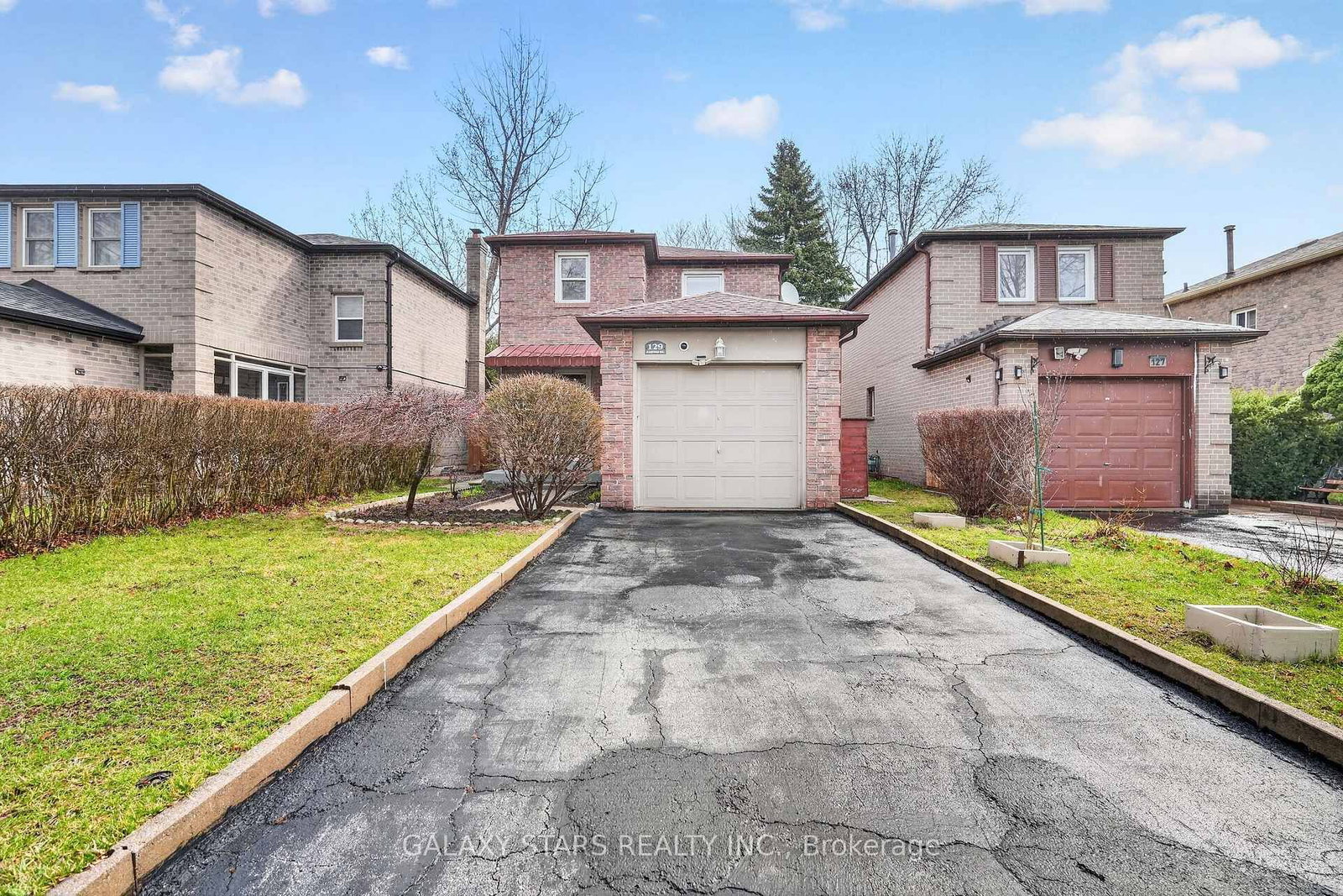 Detached House for sale at 129 Radford Drive, Ajax, Ontario, L1T 2C3 - Central West - MLS: E13054898