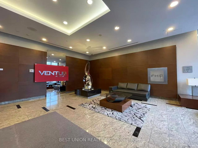 PH20 - 181 Village Green Square