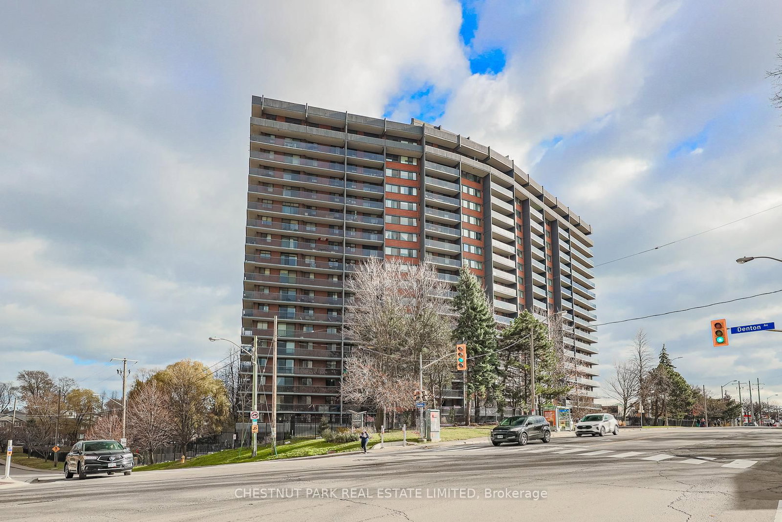 Condo for lease at 801-757 Victoria Park Avenue, Toronto, Ontario, M4C 5N8 - Oakridge - MLS: E13055382