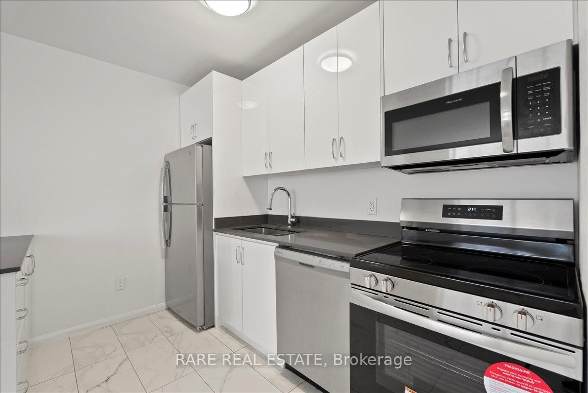 Condo for lease at 102-3111 Eglinton Avenue, Toronto, Ontario, M1J 2G4 - Scarborough Village - MLS: E13055430