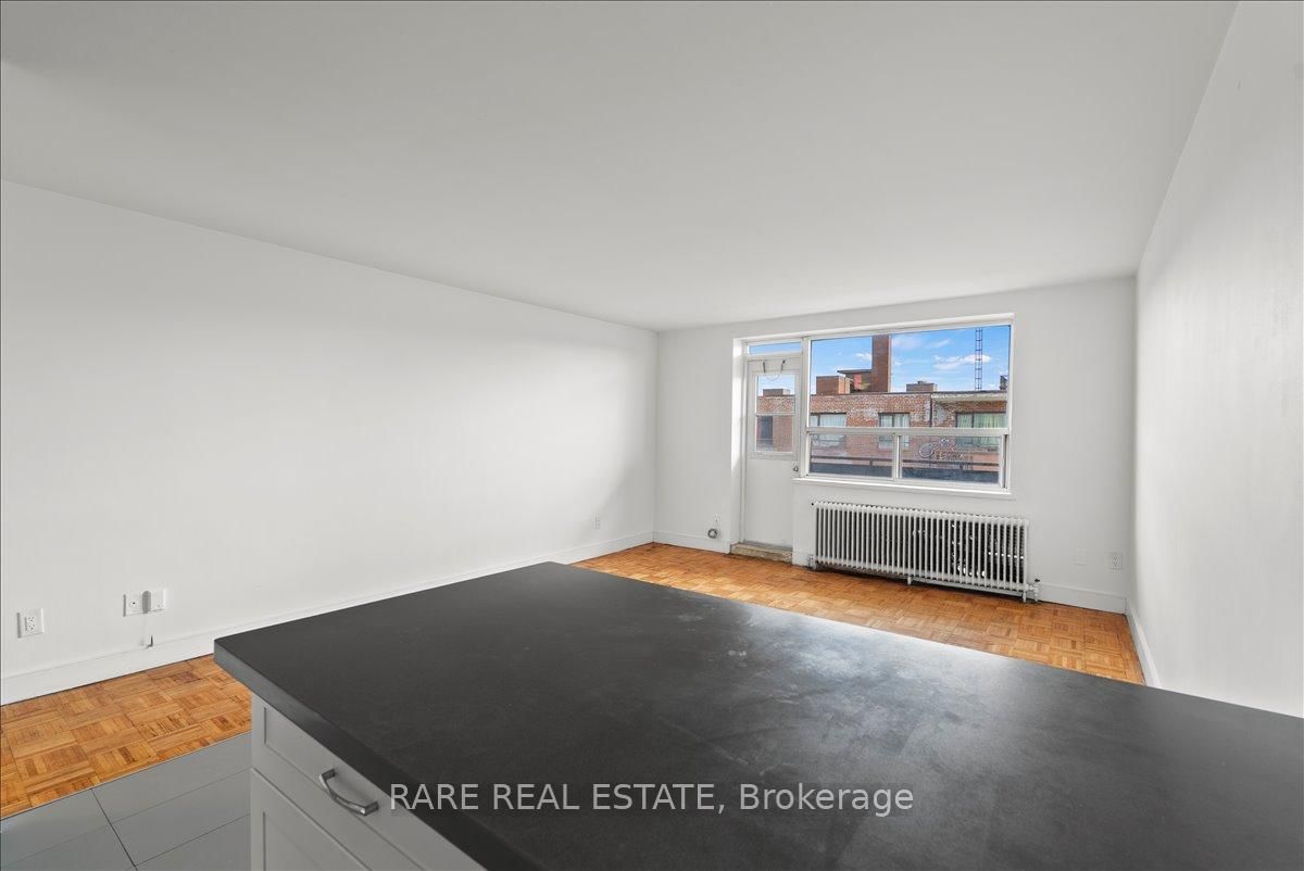 3111 Eglinton Avenue E, Unit 603 - Photo 4