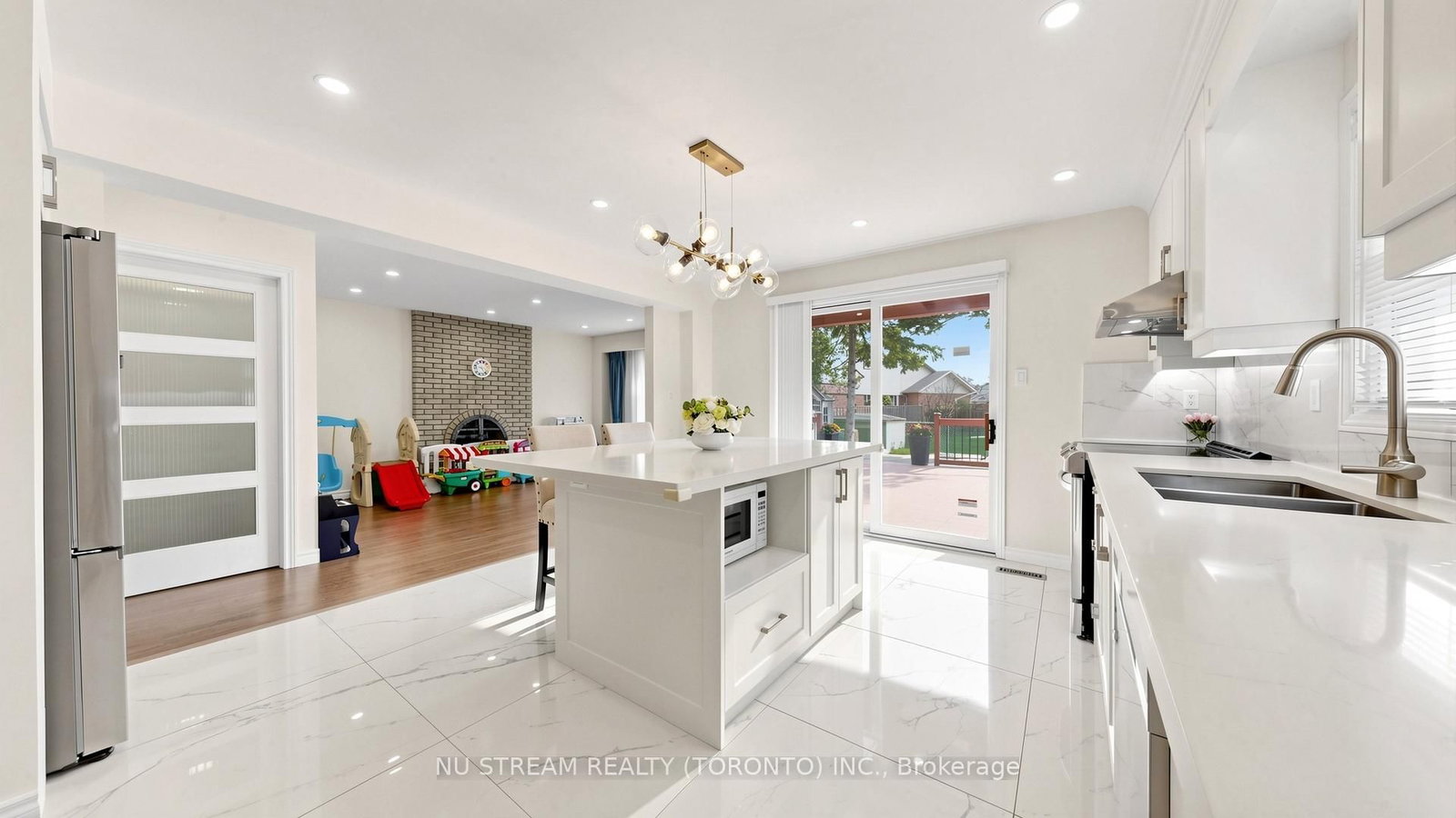 26 Alexmuir Boulevard - Photo 12