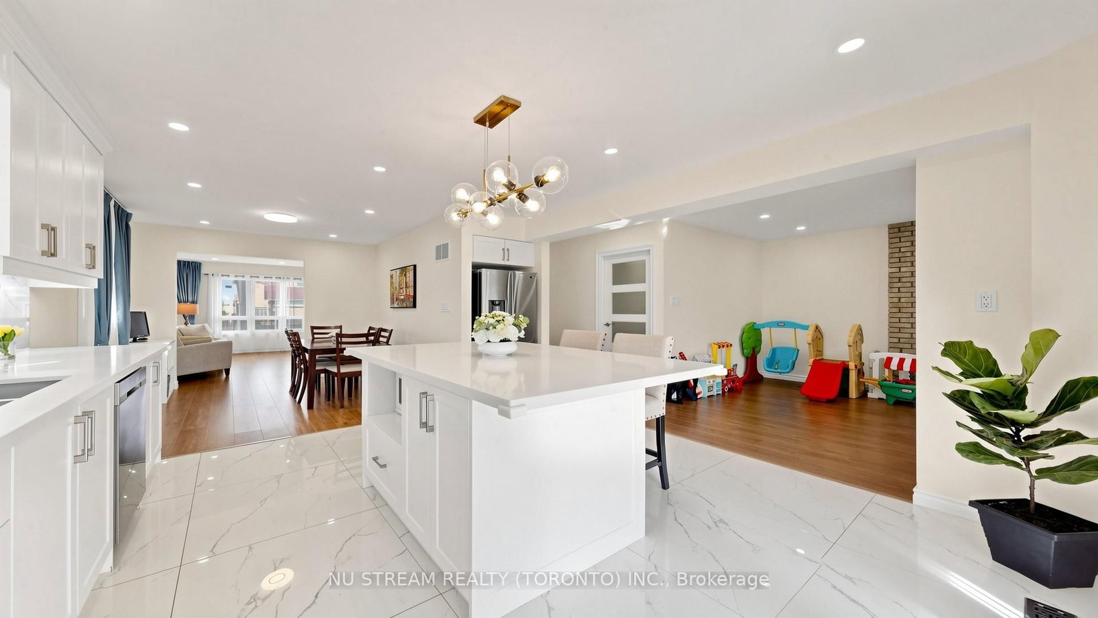 26 Alexmuir Boulevard - Photo 13