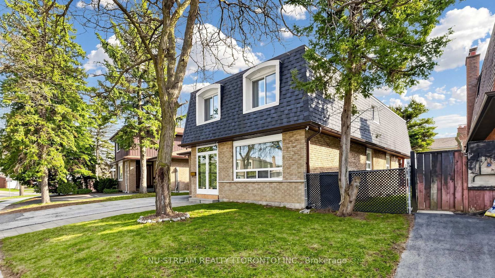 26 Alexmuir Boulevard - Photo 2