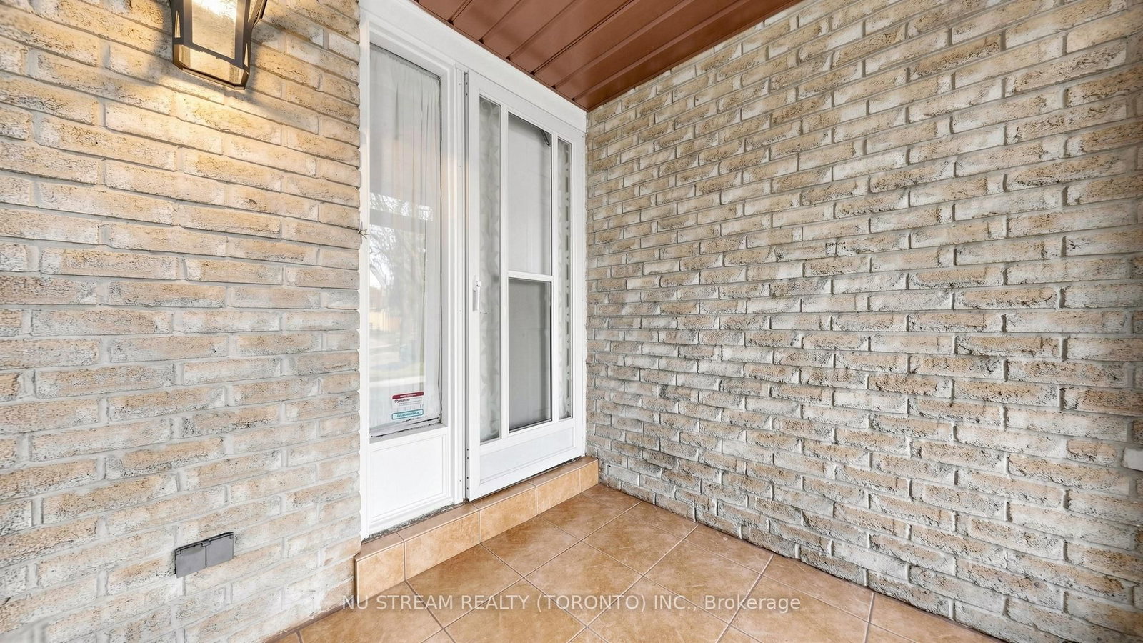 26 Alexmuir Boulevard - Photo 4