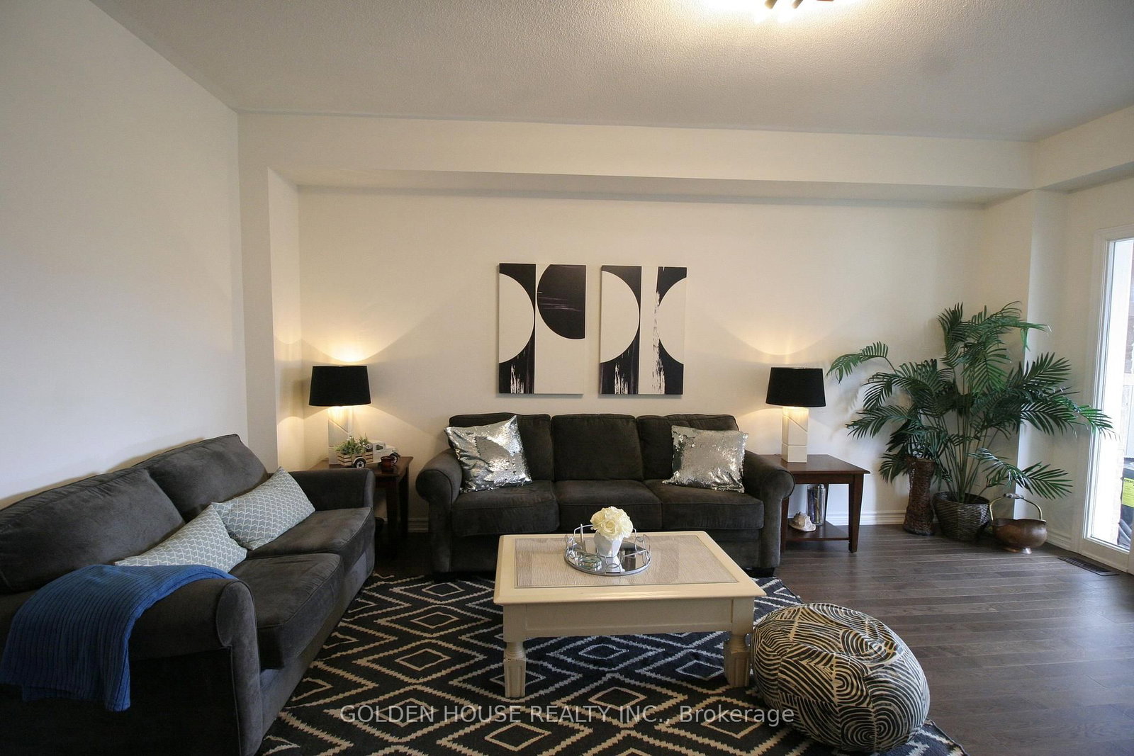 2540 William Jackson Drive, Unit 402 - Photo 2