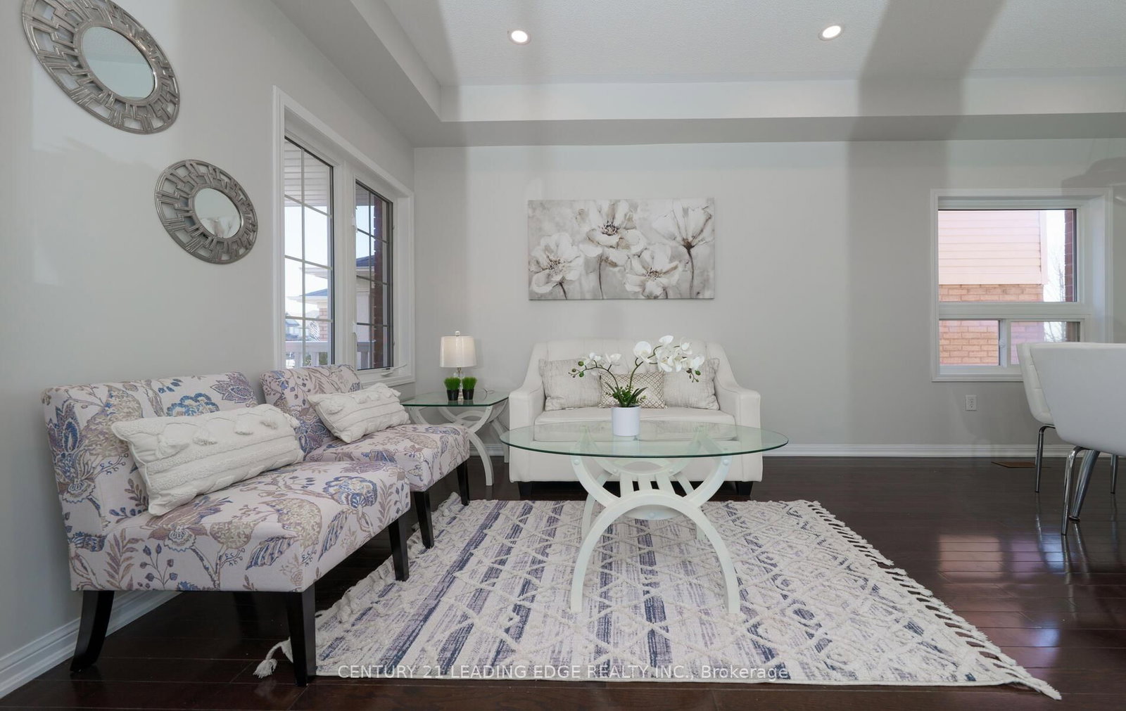 784 Ormond Drive - Photo 4