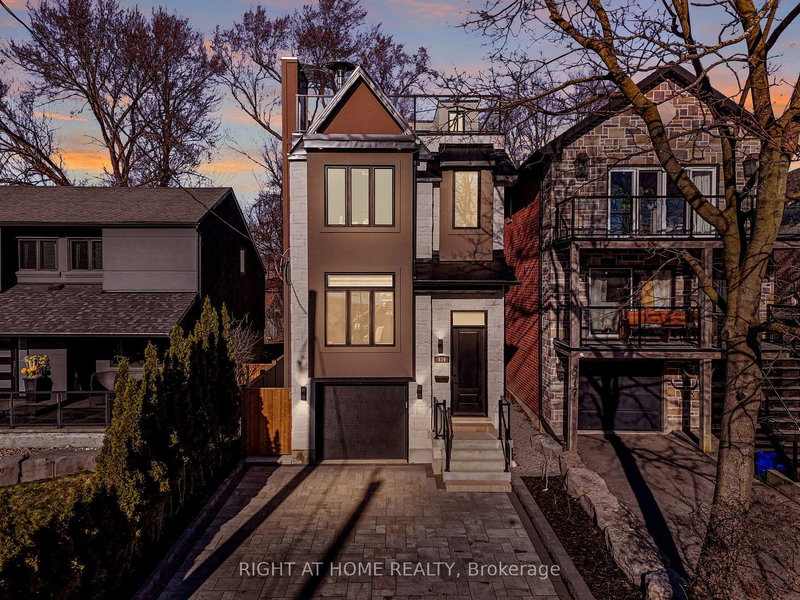 819 Fairview Ave, Pickering, Ontario