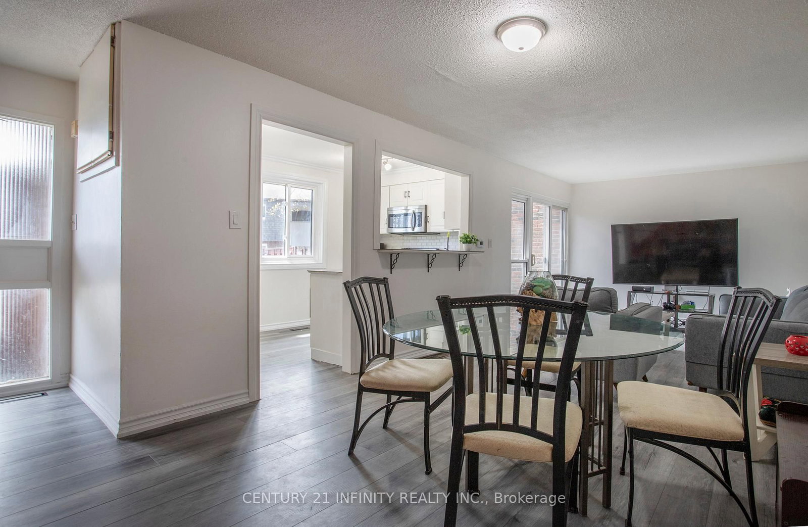 101 Dovedale Drive, Unit 33 - Photo 8