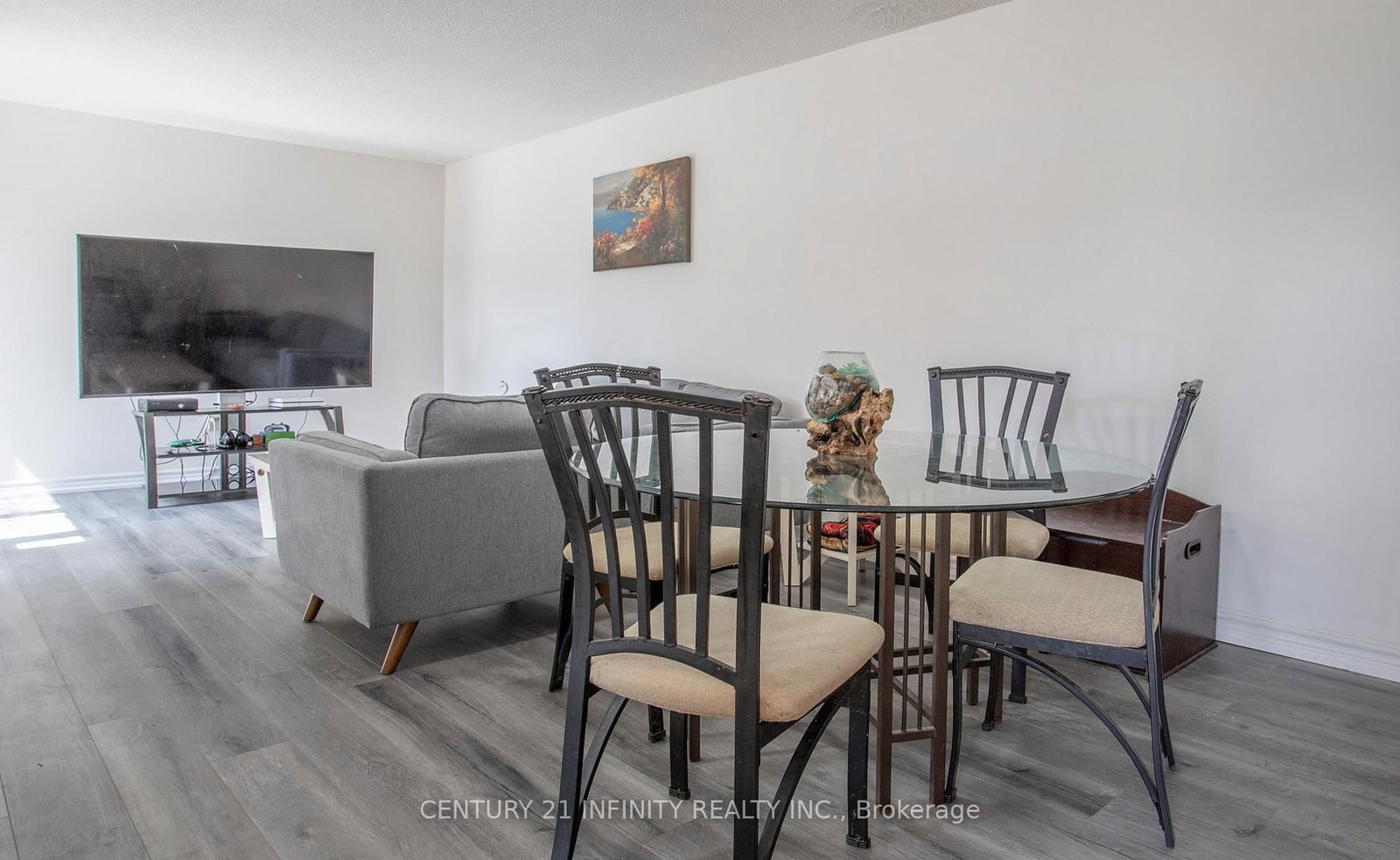 101 Dovedale Drive, Unit 33 - Photo 9