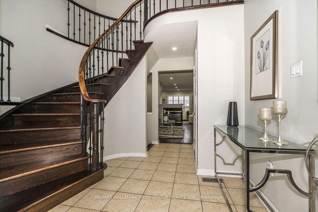 23 Durling Rock Street