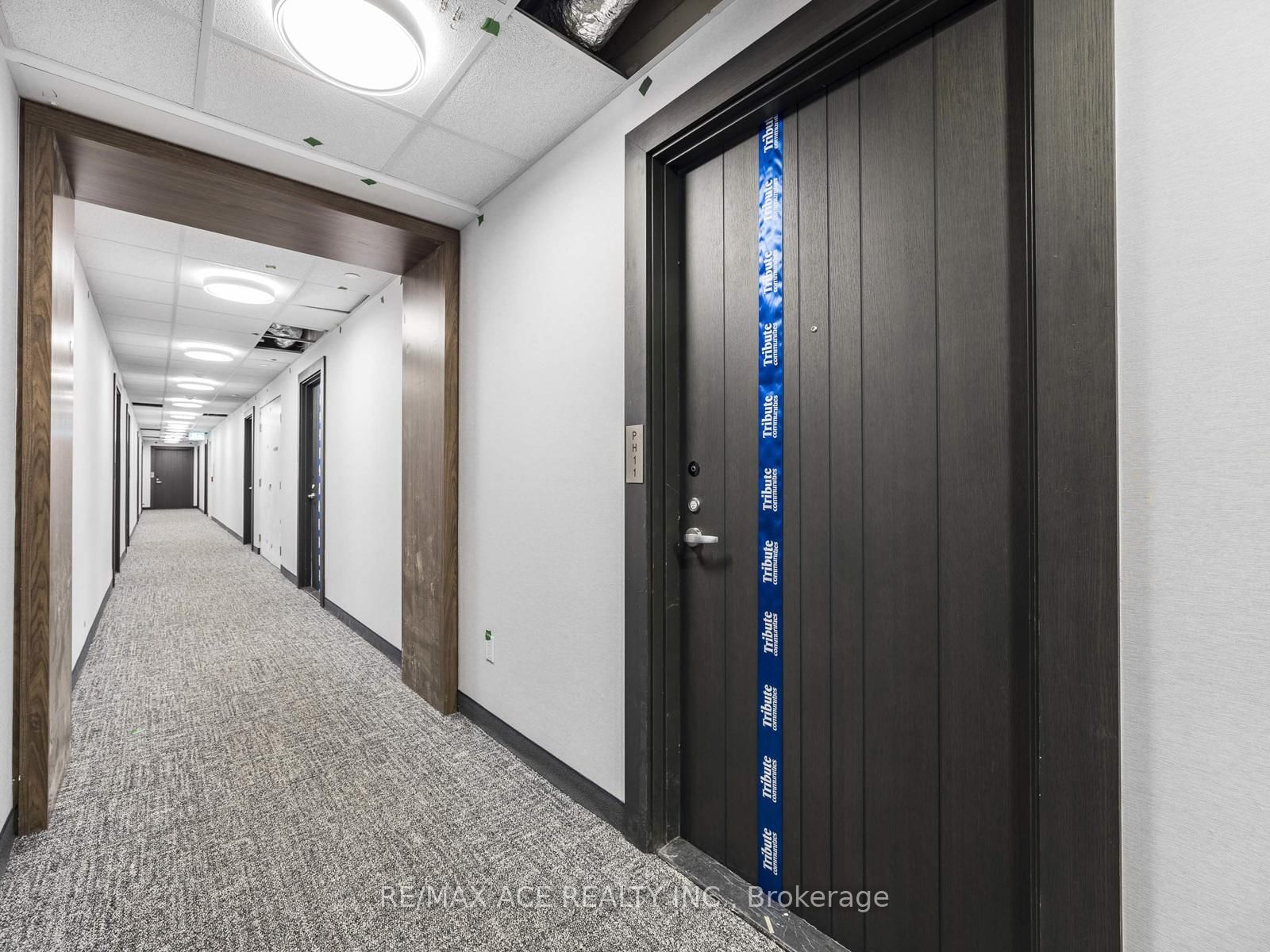 2545 Simcoe Street N, Unit PH11 - Photo 3