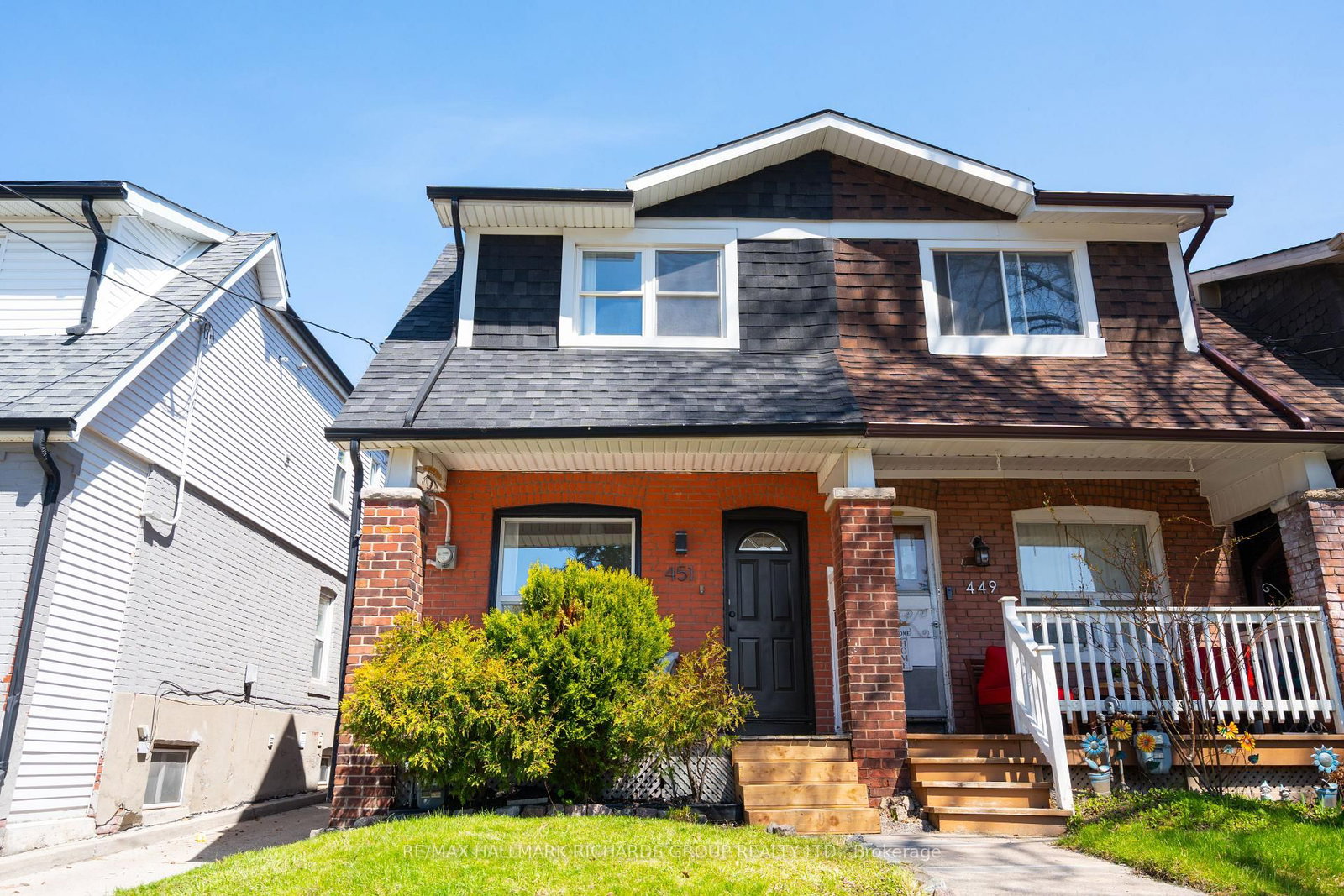 Semi-Detached House for sale at 451 Ashdale Avenue, Toronto, Ontario, M4L 2Z3 - Greenwood-Coxwell - MLS: E13057976