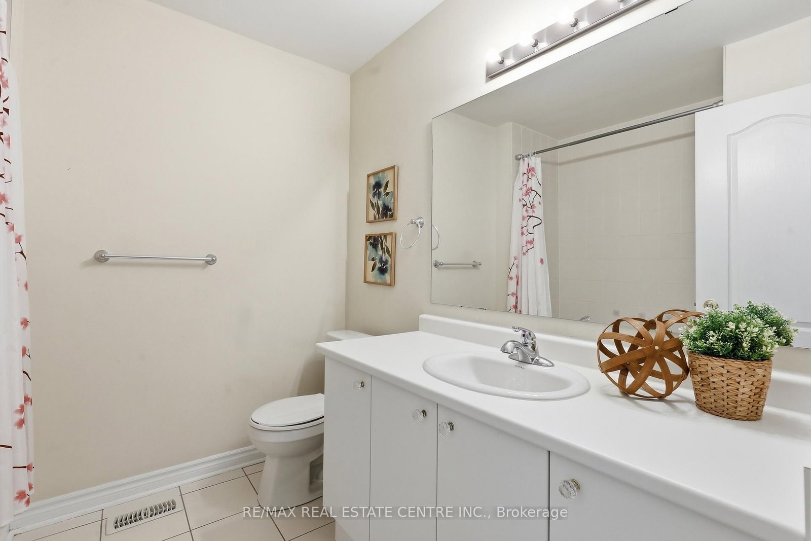 1577 Bruny Avenue - Photo 33
