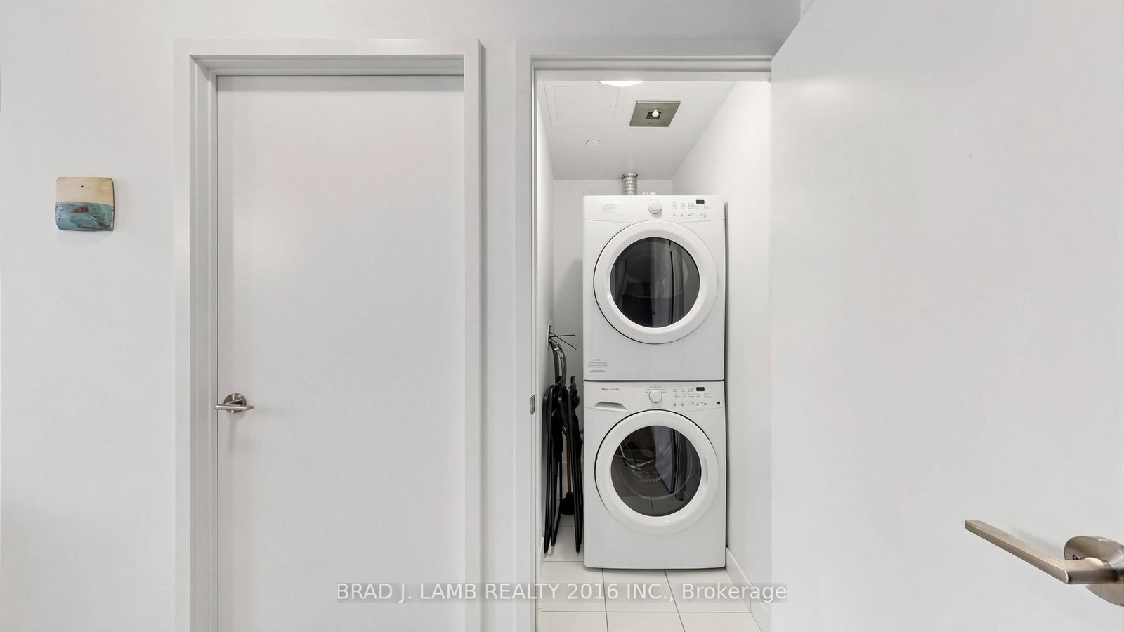 1238 Dundas Street E, Unit TH102 - Photo 14