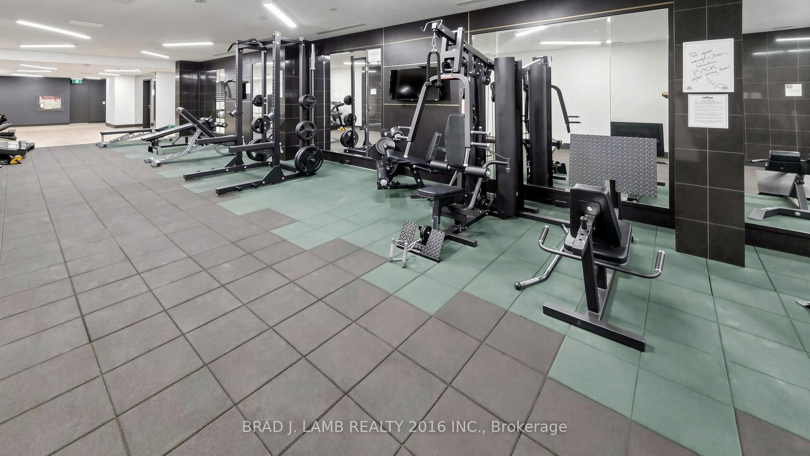 1238 Dundas Street E, Unit TH102 - Photo 20
