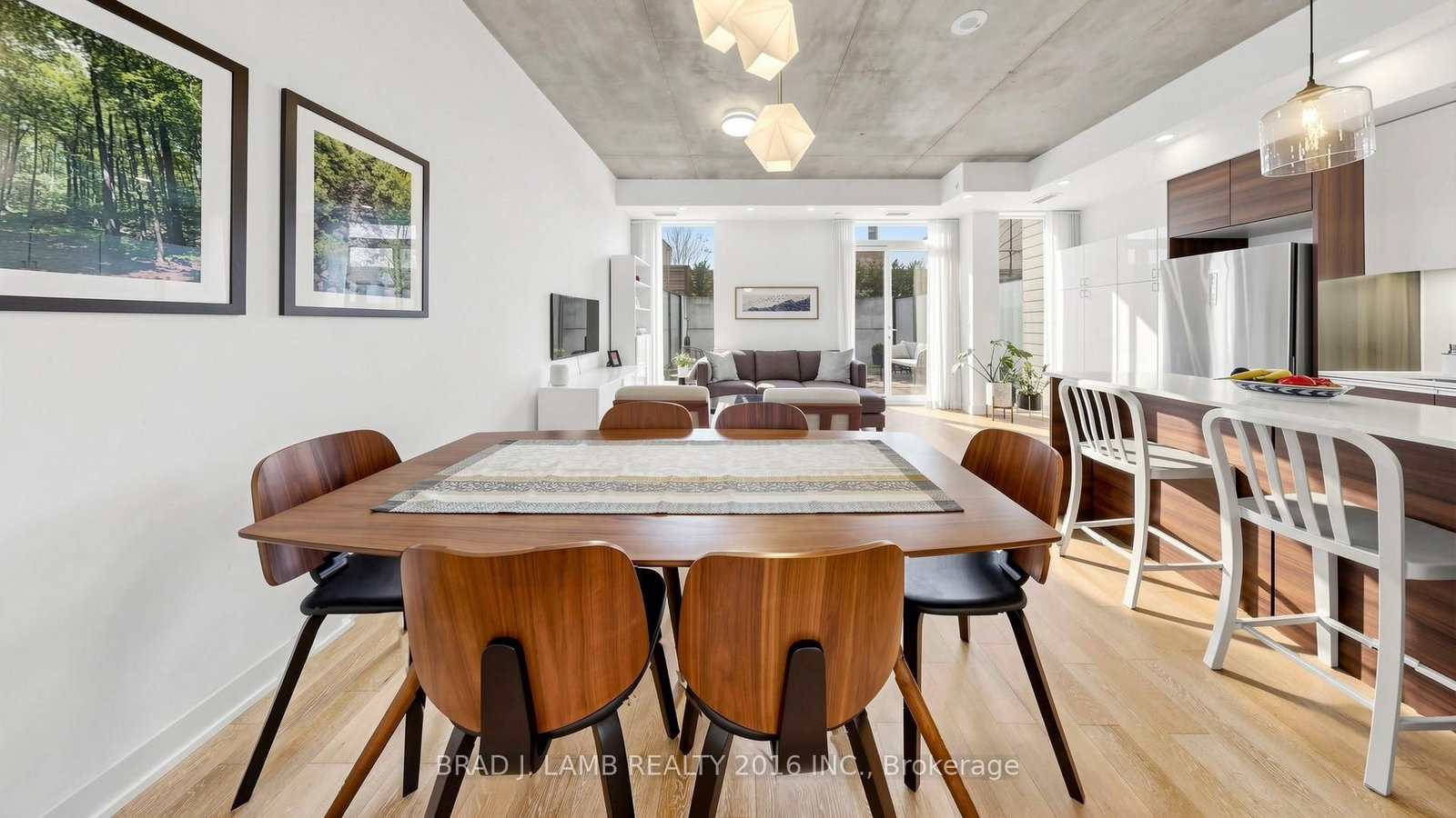 1238 Dundas Street E, Unit TH102 - Photo 5