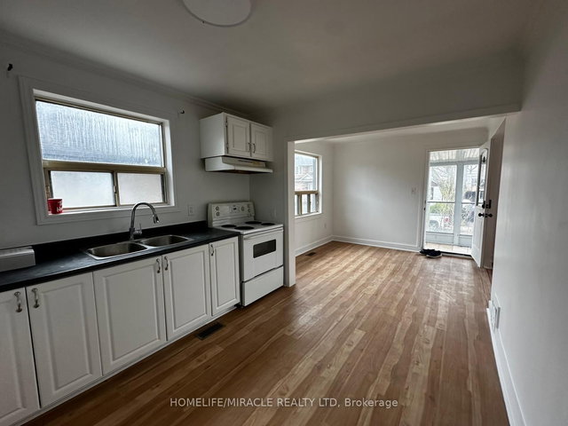 Entire House - 33 Jeavons Avenue