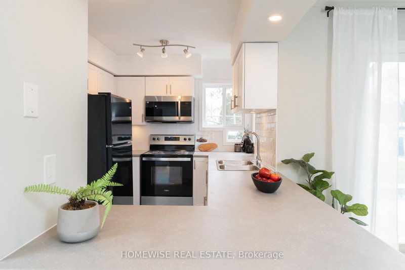 home for lease on B17-240 Ormond Drive