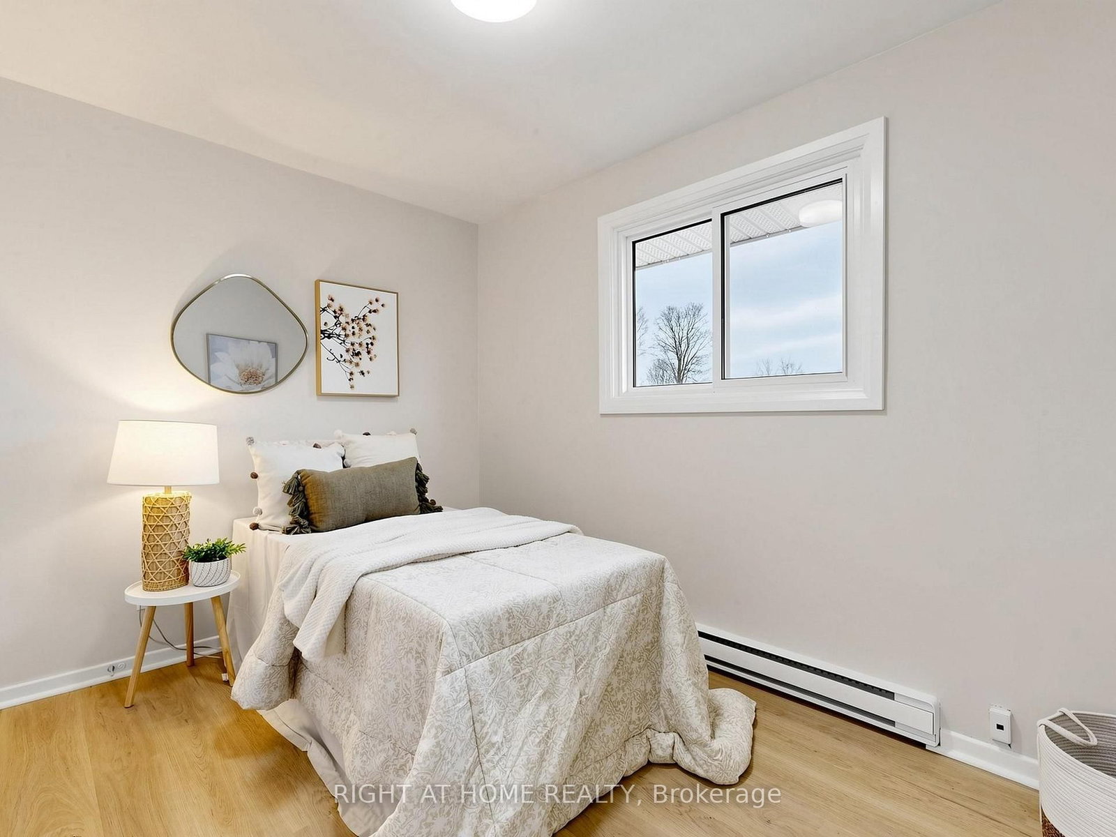 345 Dwight Avenue • Oshawa, ON photo 11