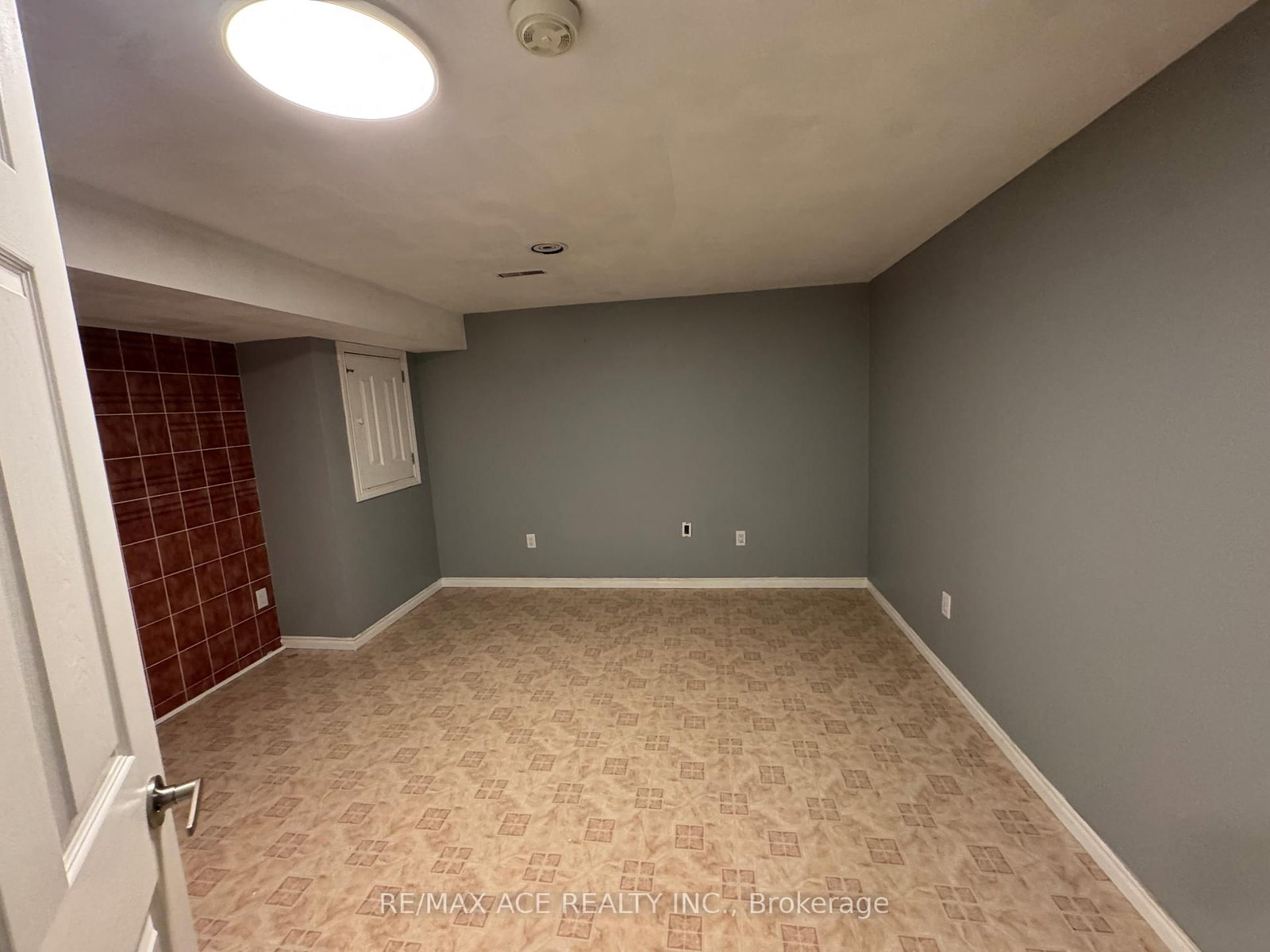 392 East Avenue, Unit Bsmt - Photo 3