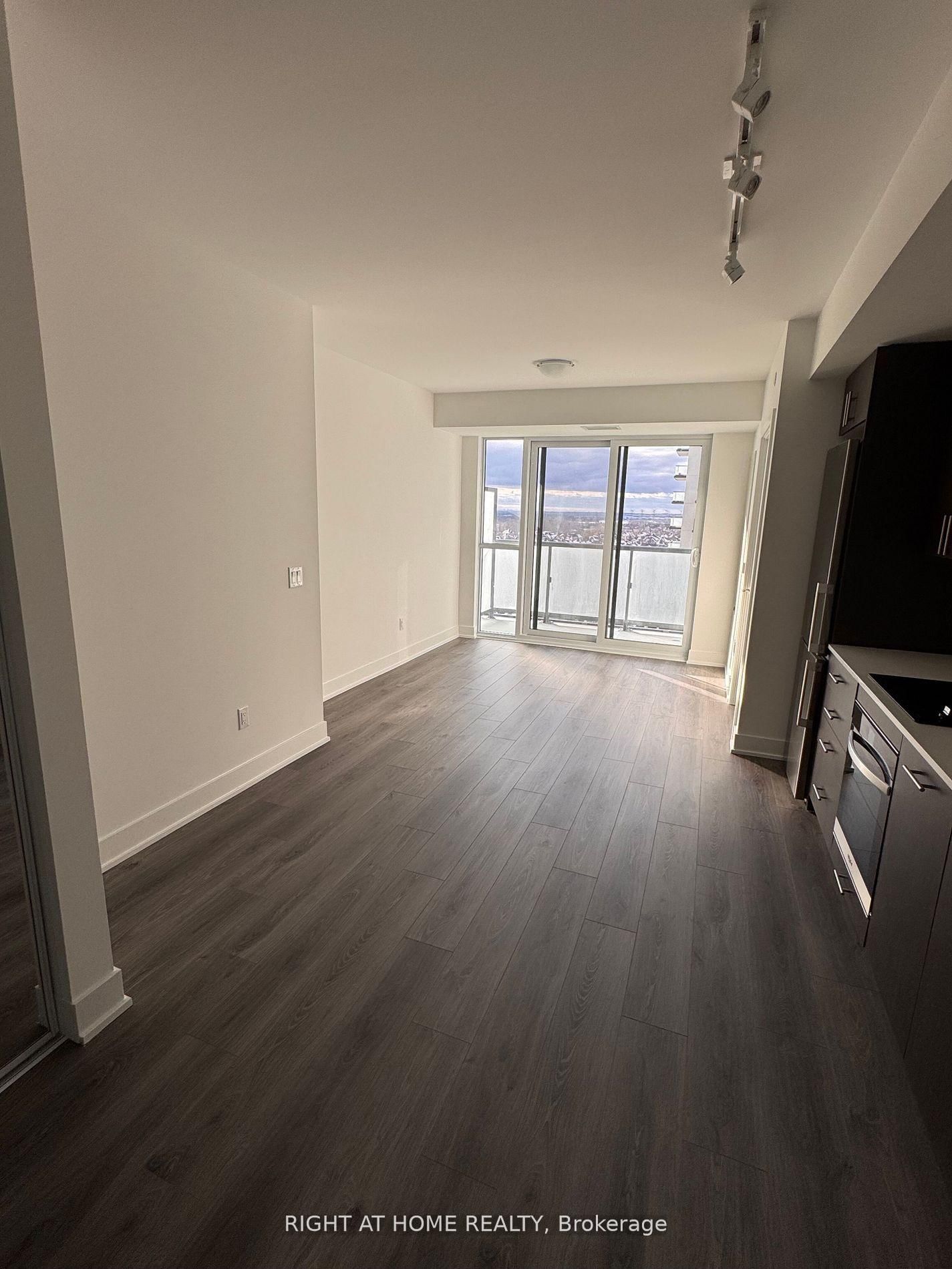 2545 Simcoe Street N, Unit 1015 - Photo 10