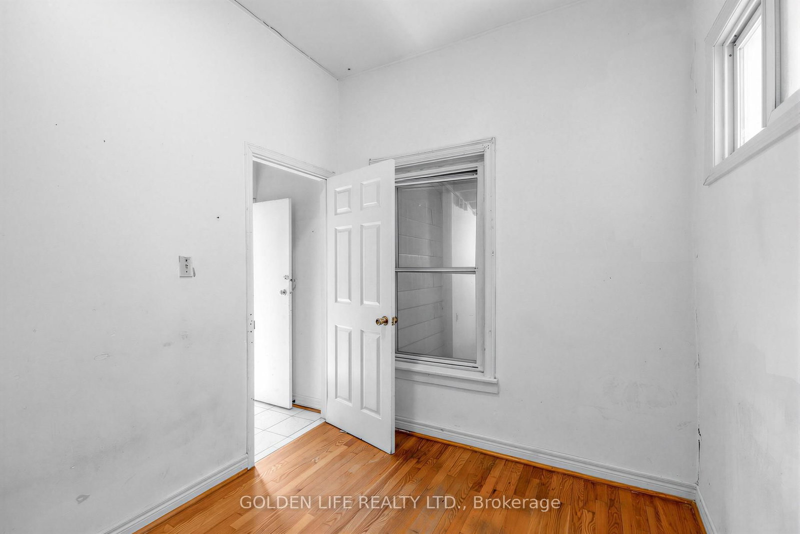 128 Galt Avenue • Toronto, ON photo 15