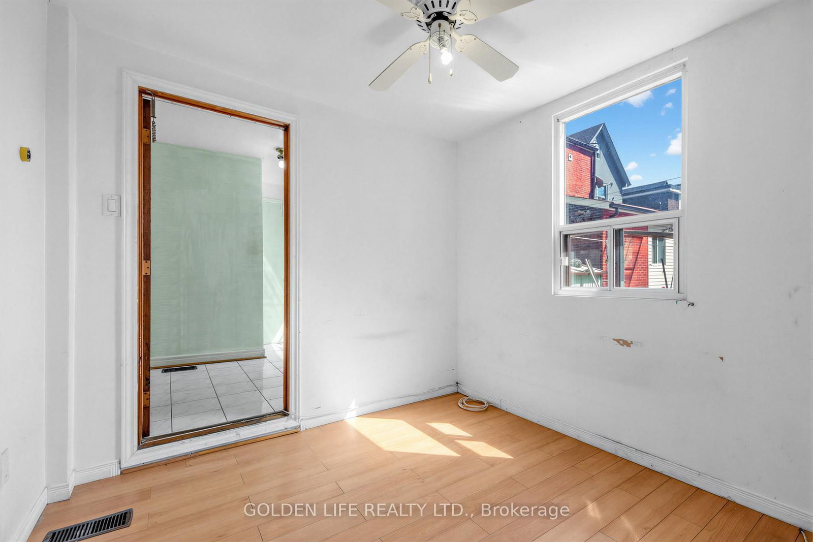 128 Galt Avenue • Toronto, ON photo 19