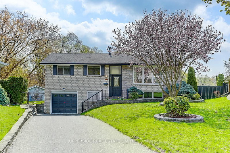 853 Capri Crt, Oshawa, Ontario