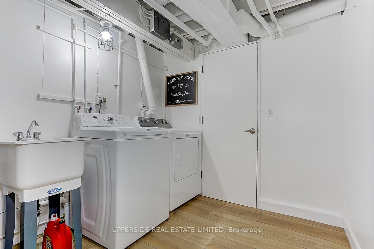 853 Capri Court - Photo 39