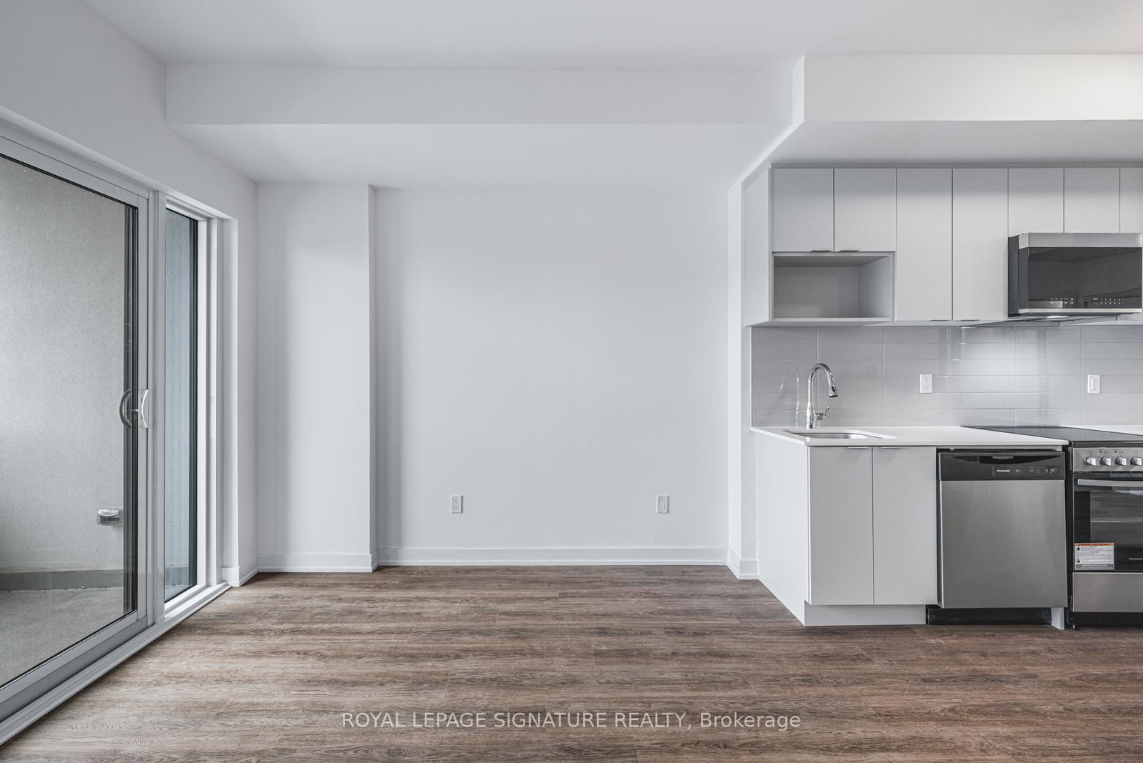 4569 Kingston Road, Unit 204 - Photo 7