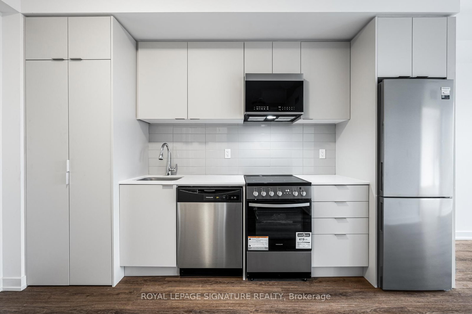 4569 Kingston Road, Unit 209 - Photo 3