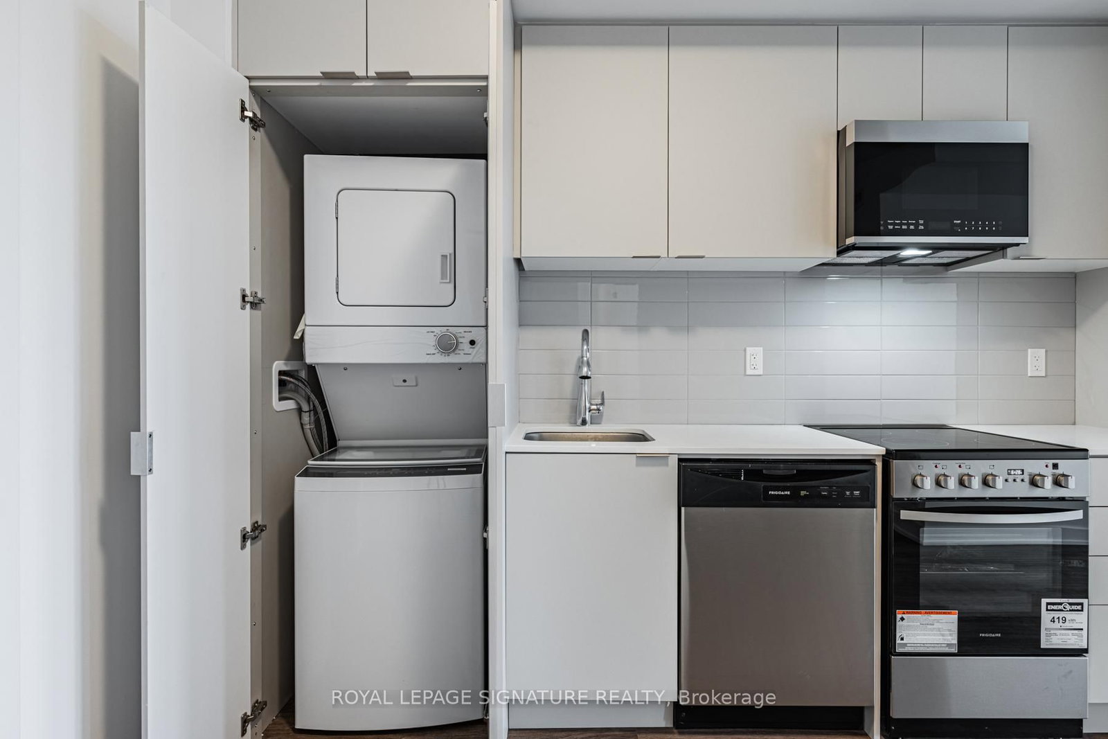 4569 Kingston Road, Unit 209 - Photo 9