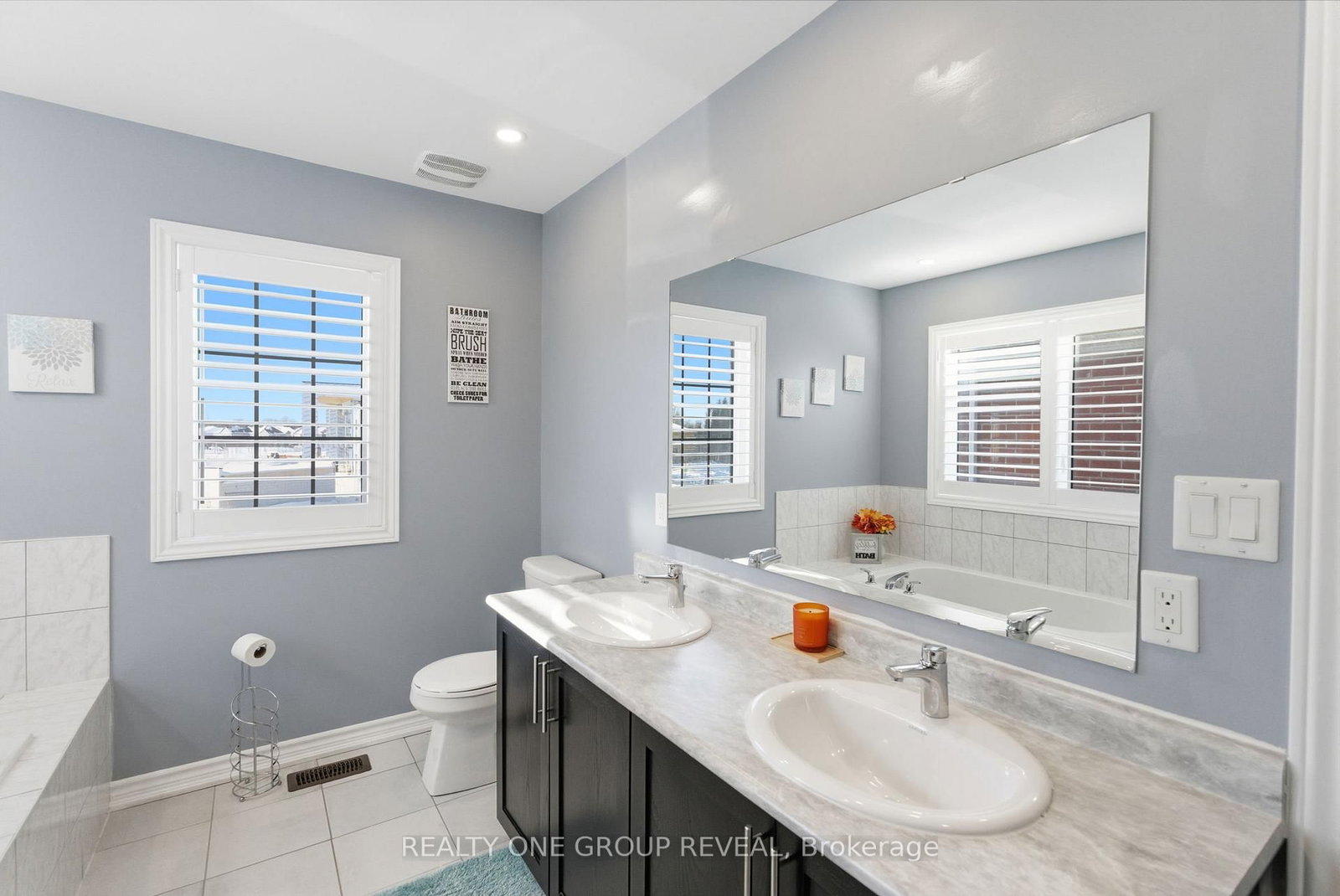 238 Crombie Street - Photo 24