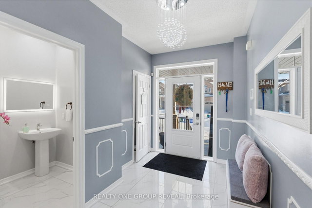 238 Crombie Street