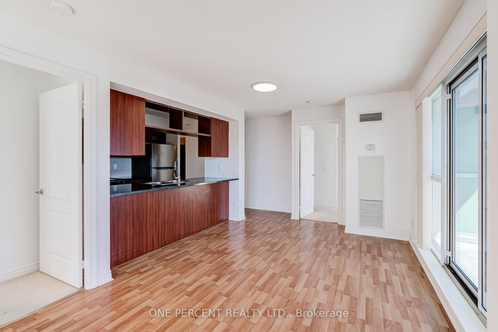 Condo for sale at 2004-70 Town Centre Court, Toronto, Ontario, M1P 4Y7 - Bendale - MLS: E13061176