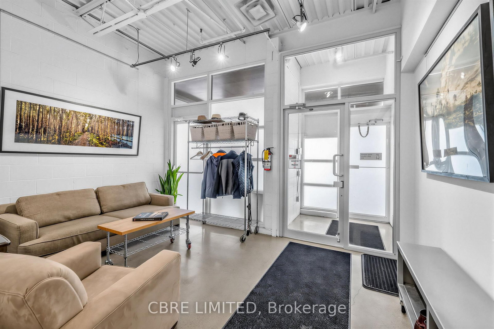 11 Carlaw Avenue, Unit Unit 4 - Photo 3