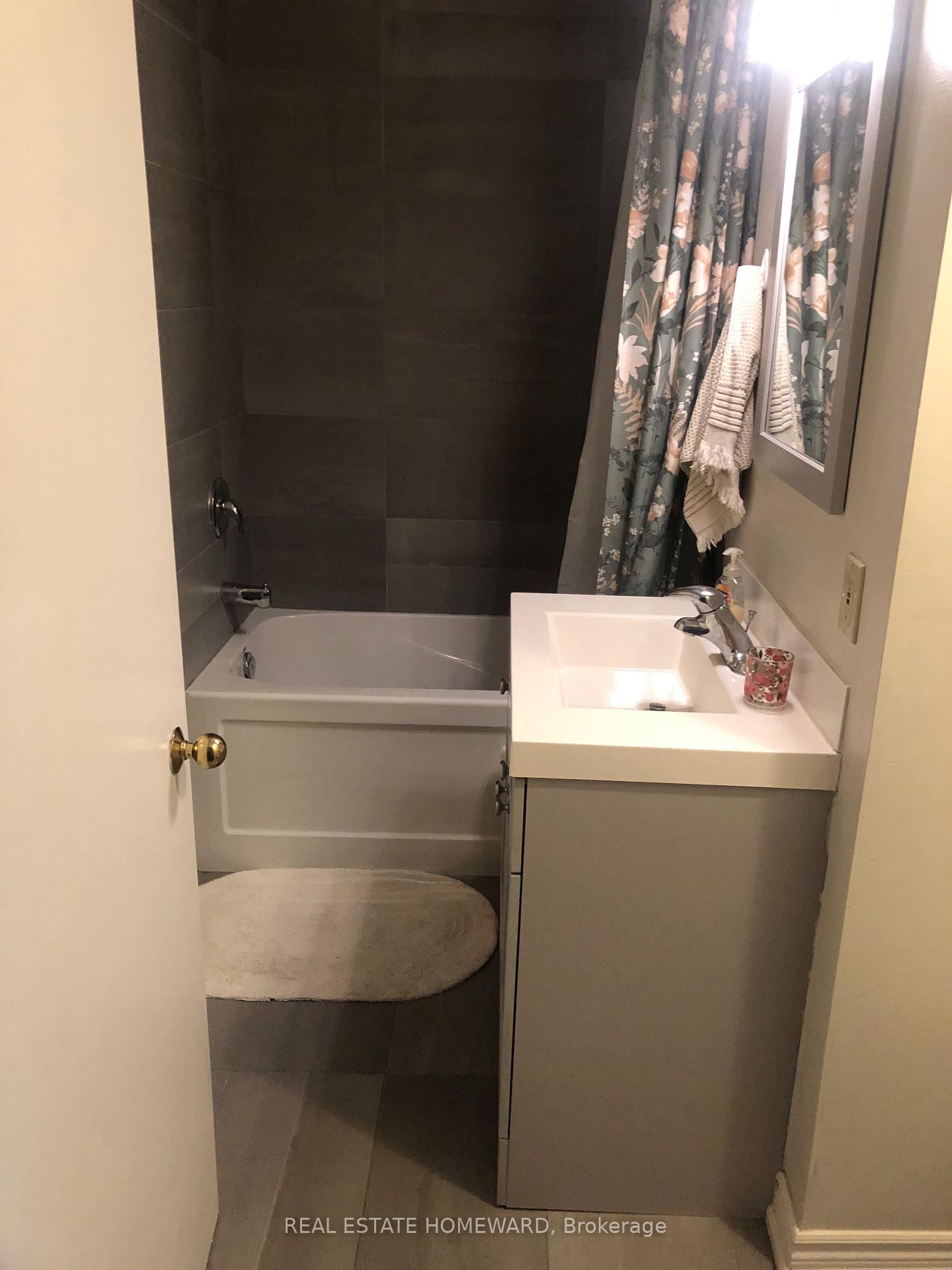 1897 Queen Street E - Photo 12