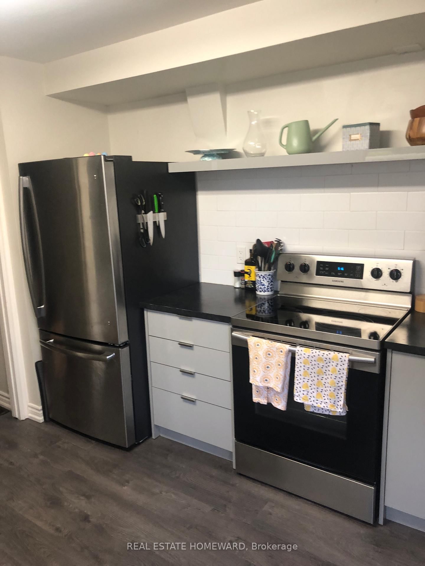 1897 Queen Street E - Photo 3