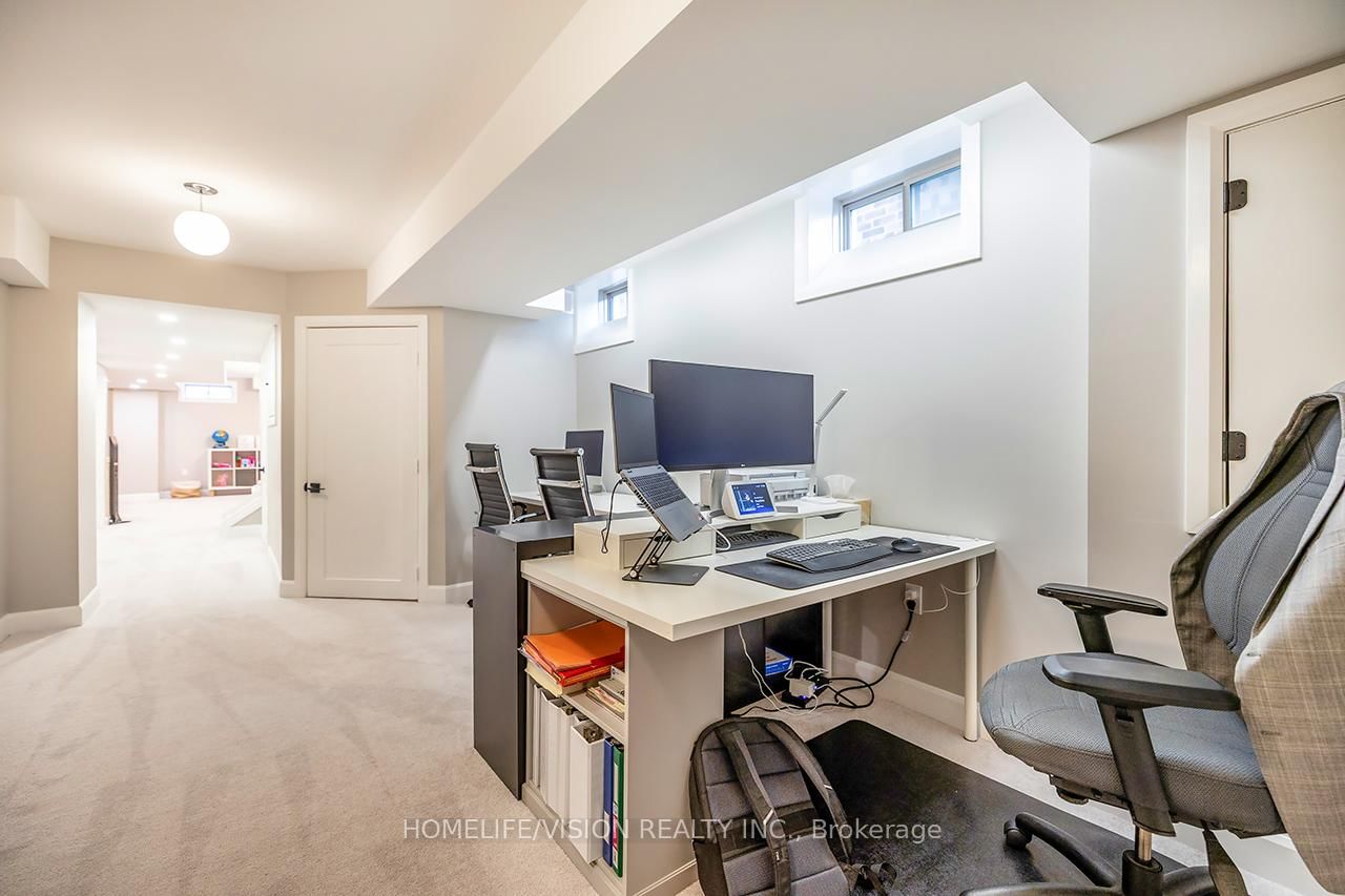 4 Dumaine Street - Photo 38