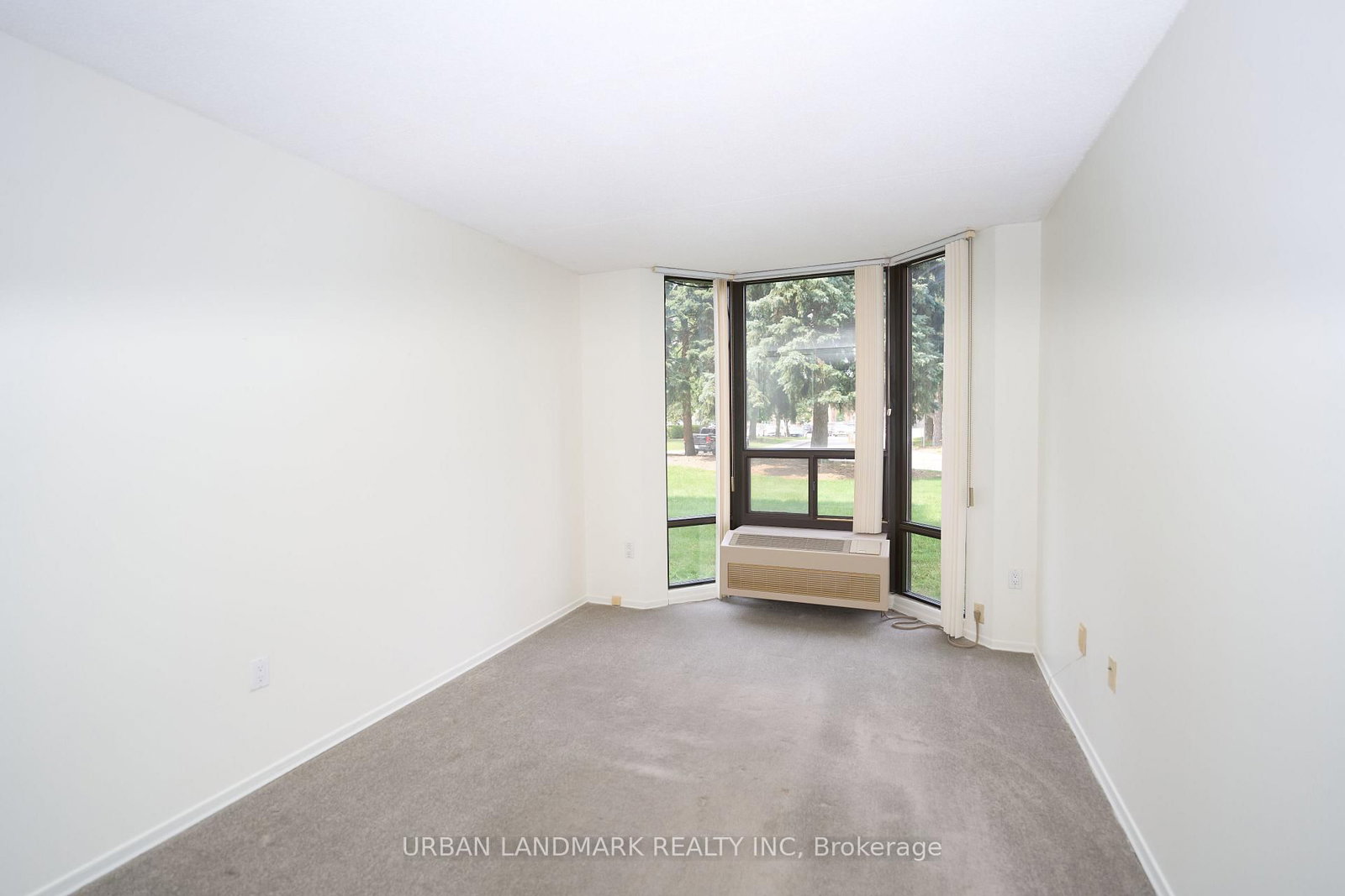 1535 Diefenbaker Court • #107 • Pickering, ON photo 11