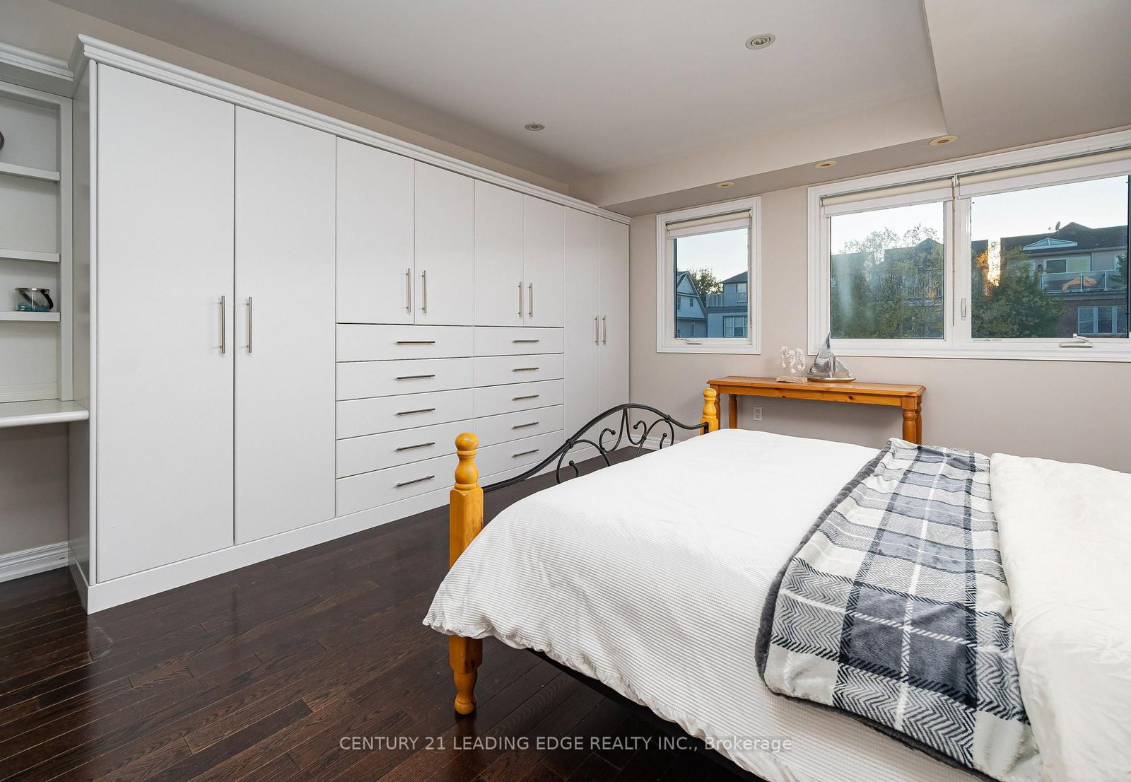 82 WOODBINE Avenue - Photo 18