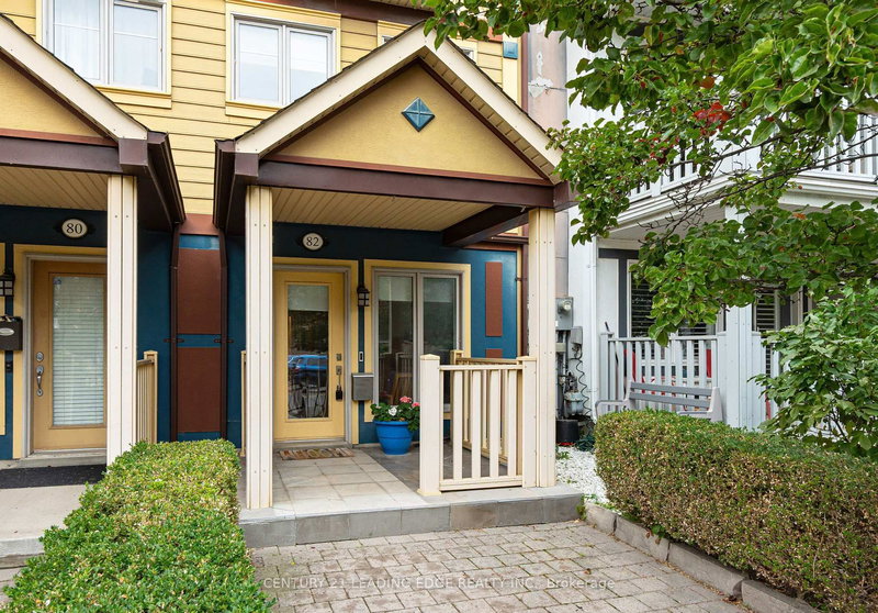 82 WOODBINE Ave, Toronto, M4L 2A2 | Image 2