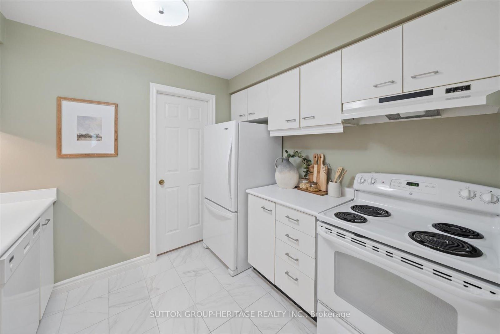 191 Lake Driveway W, Unit 414 - Photo 11