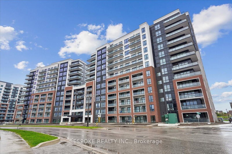 home for lease on 1019-51 Clarington Boulevard