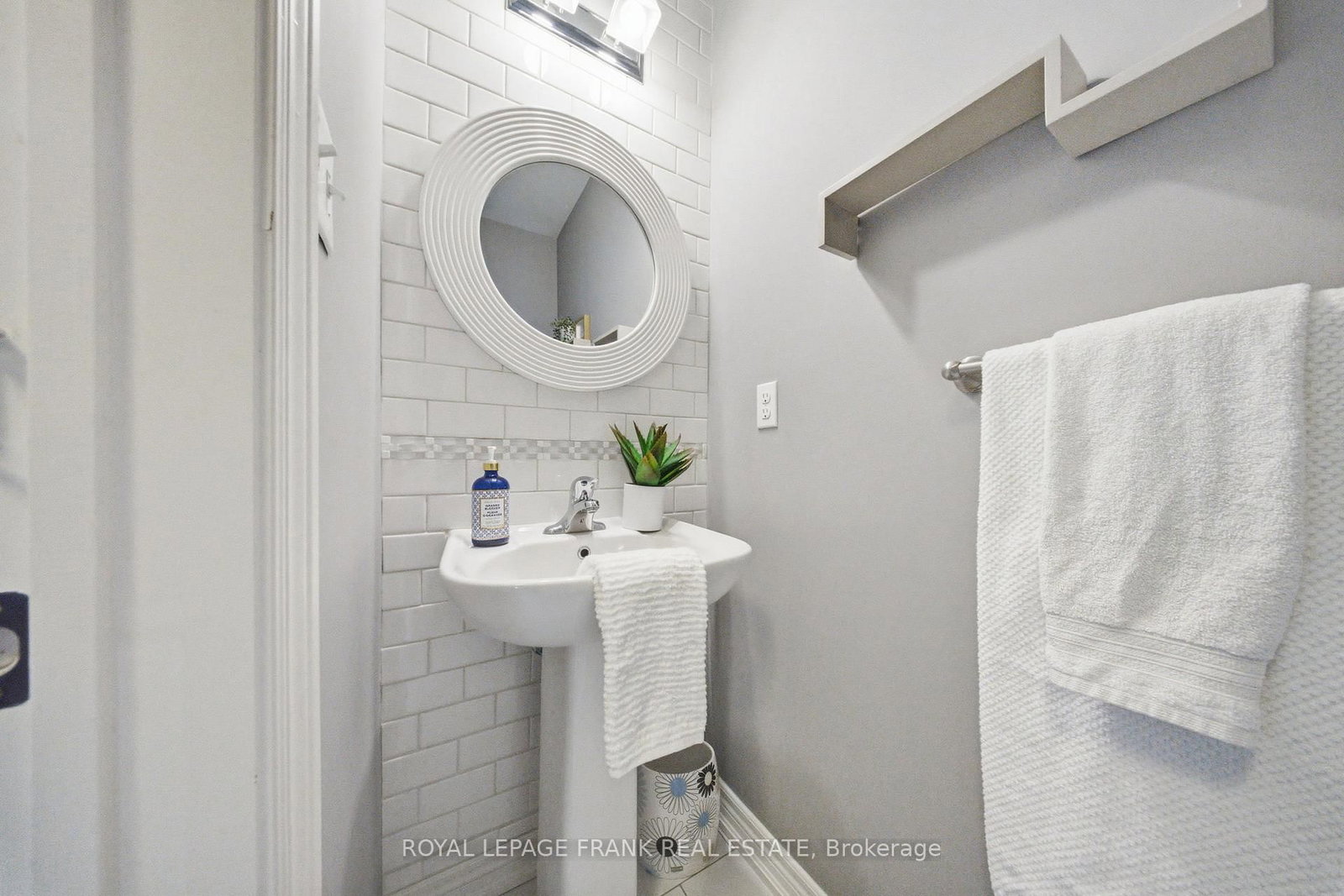 75 Vallance Way, Unit 39 - Photo 24