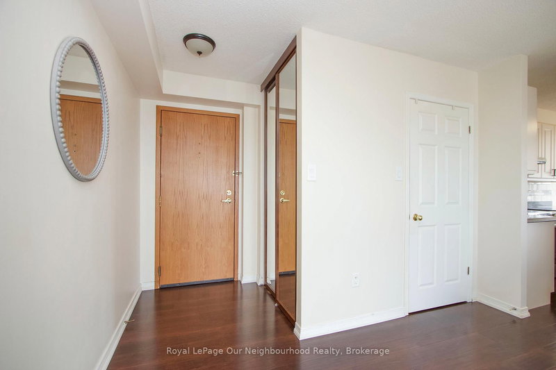 home for sale on 702-80 Athol Street E