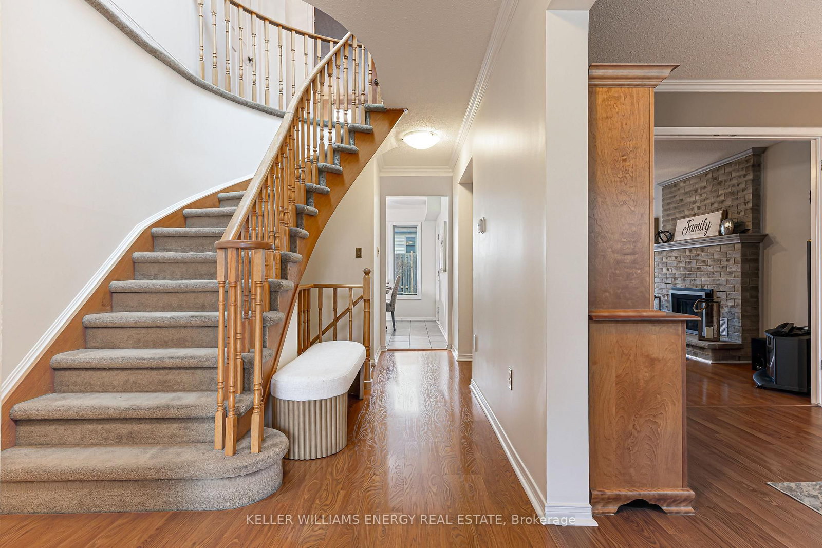 873 Lochness Crescent - Photo 2