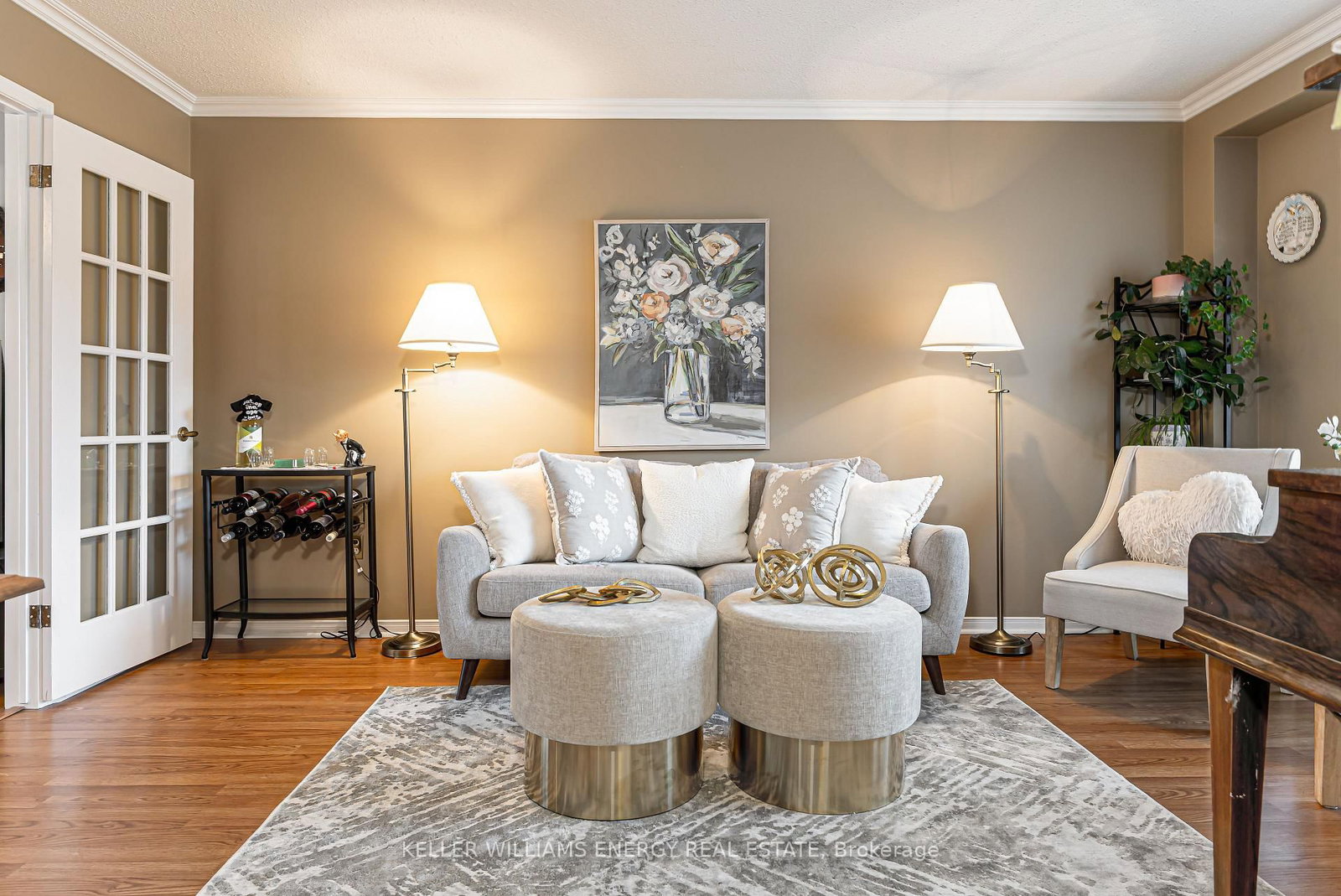 873 Lochness Crescent - Photo 3