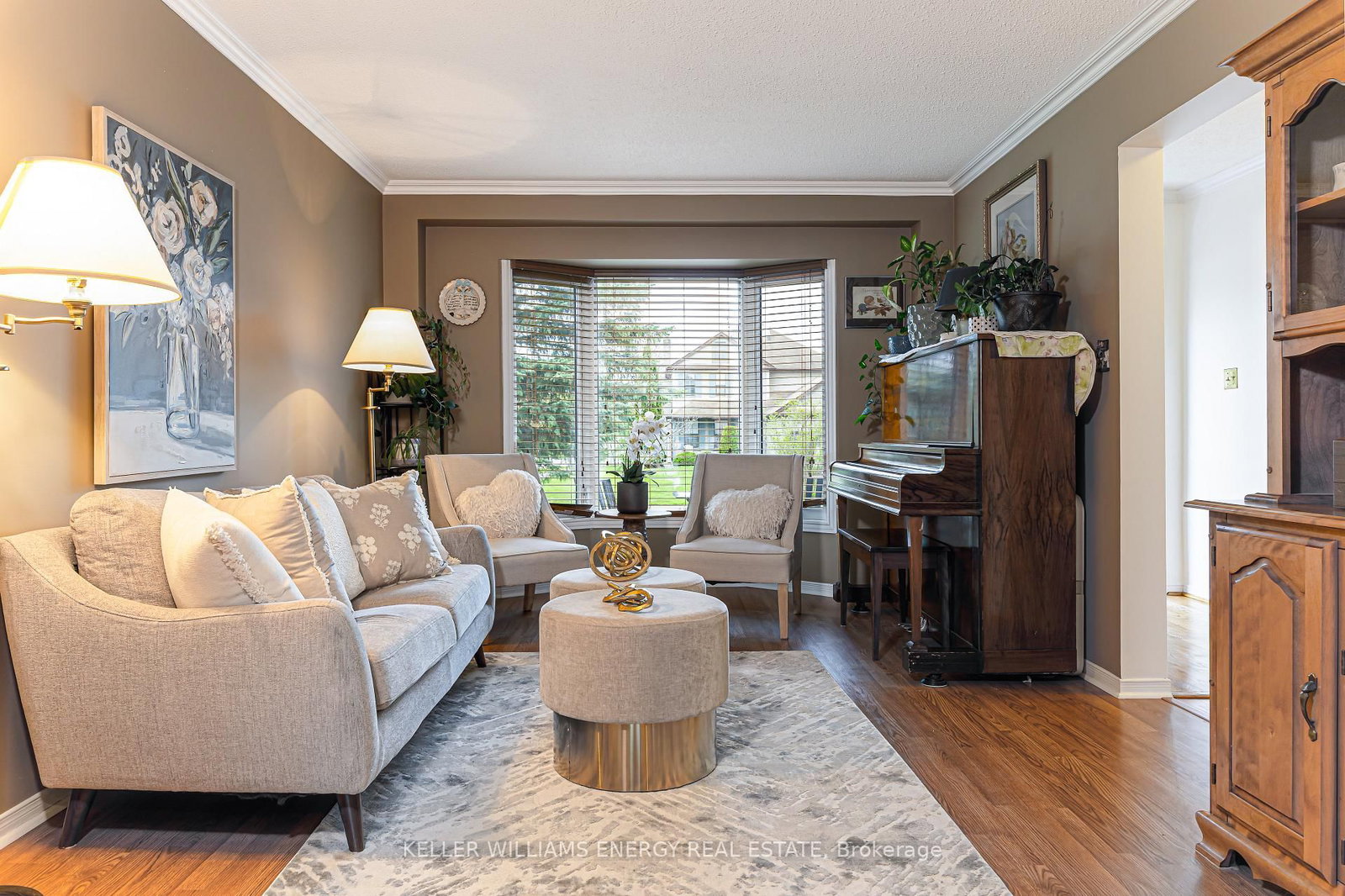 873 Lochness Crescent - Photo 4